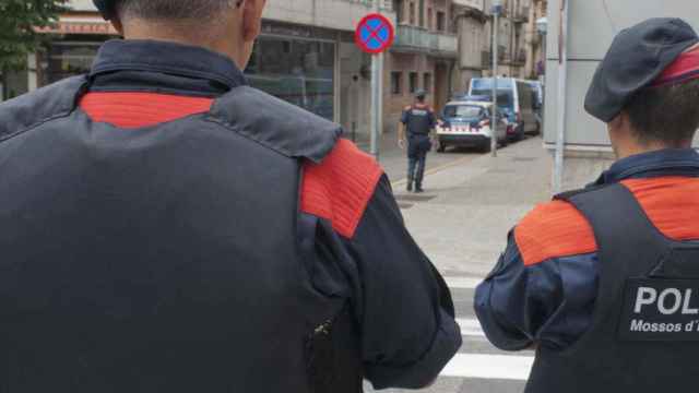 Mossos d'Esquadra en una calle de Barcelona / ARCHIVO