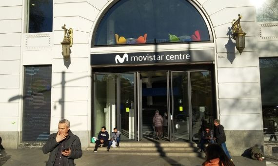 El Movistar Centre, un espacio abierto al público en la sede de Telefónica / JORDI SUBIRANA
