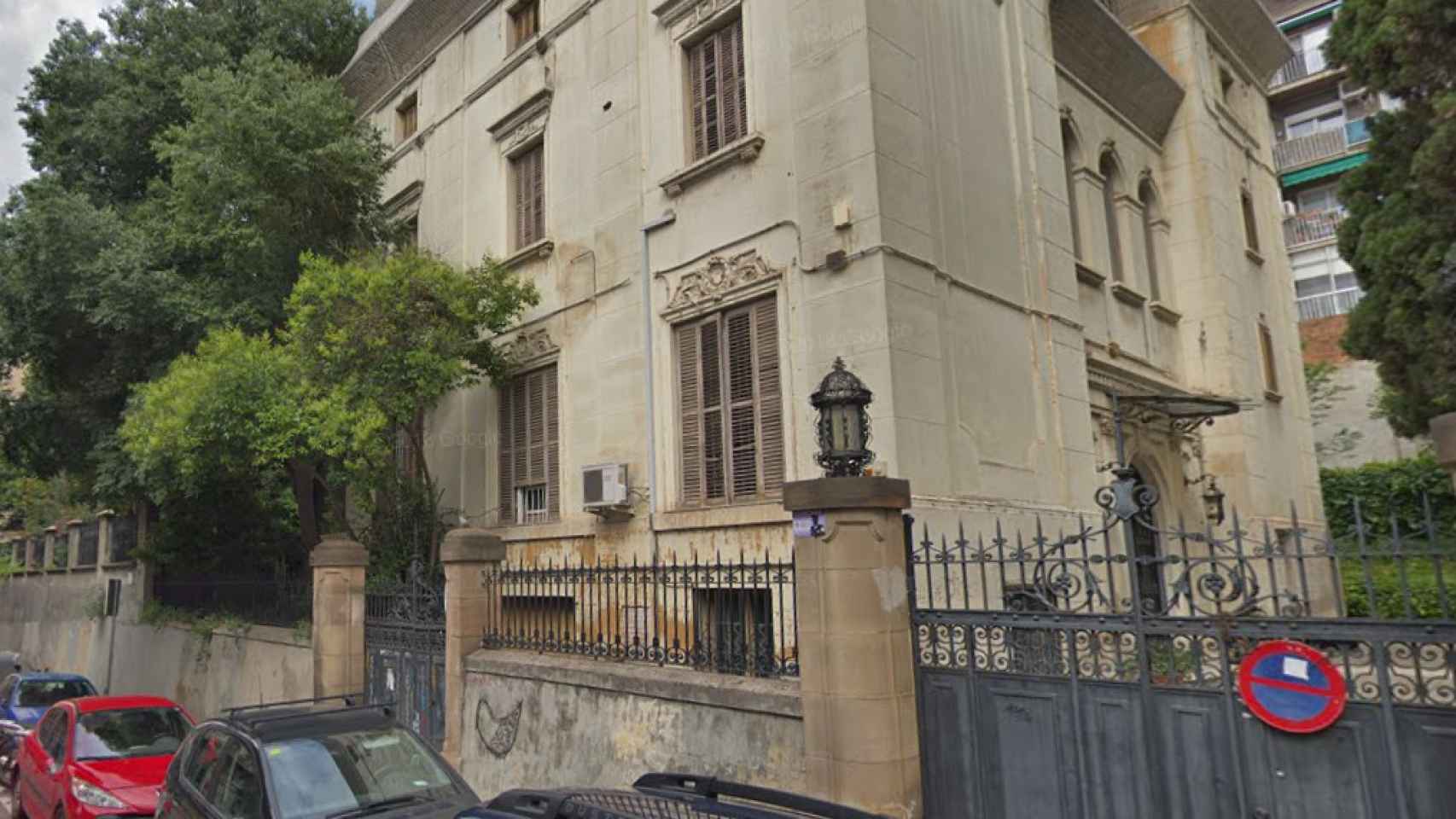 Caserón de calle Avenir de Barcelona donde hasta ahora tenía su sede Almacenes El Águila / MA