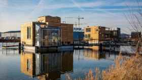 El barrio flotante y ecológico de Ámsterdam / EFE