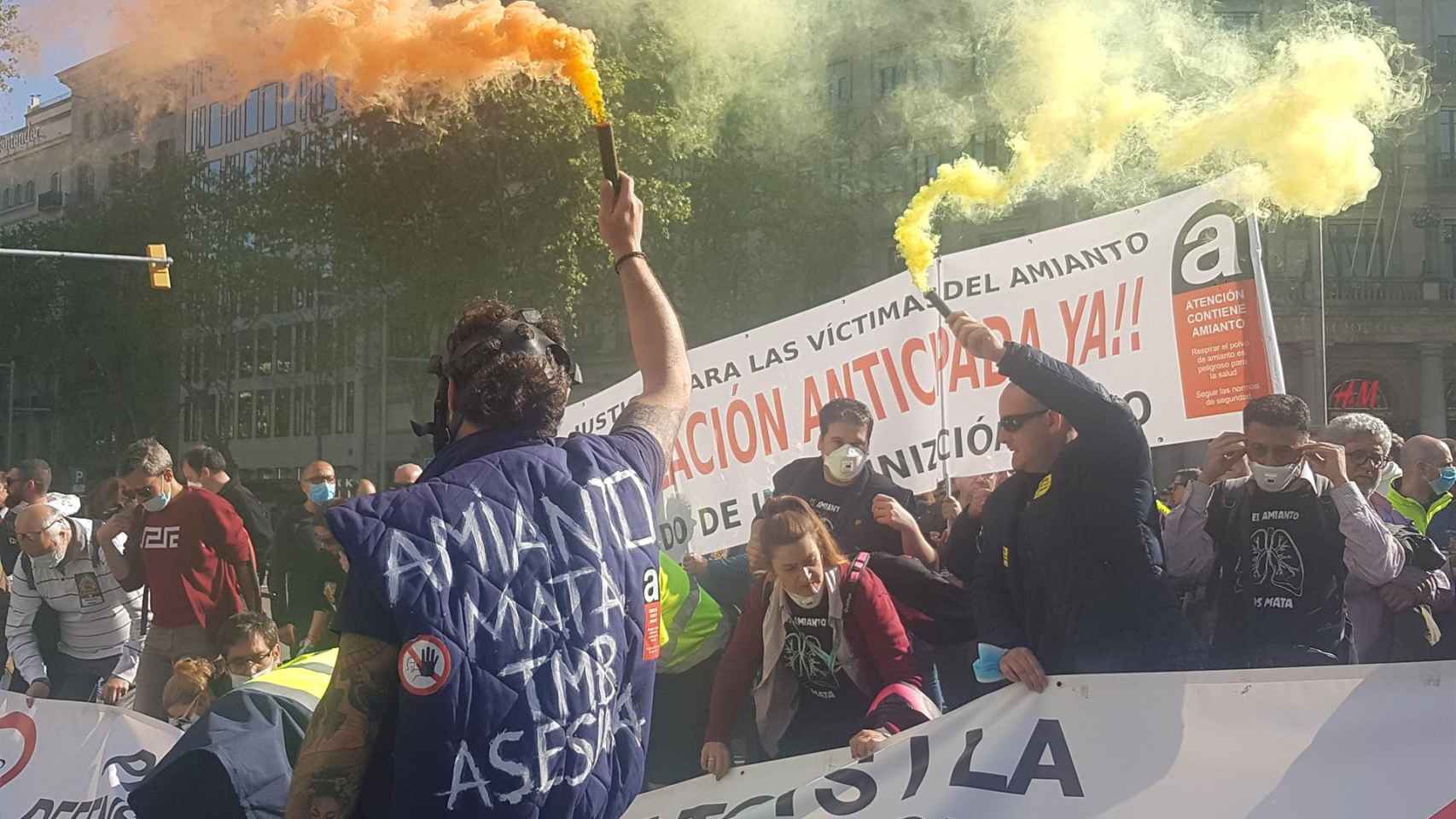 Trabajadores del Metro trasladan sus protestas a la calles de Barcelona / EUROPA PRESS