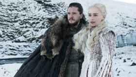 Jon Snow y Daenerys Targaryen en la nueva temporada de Juego de Tronos / HBO