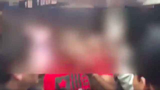 Fragmento del vídeo en el que los pasajeros del metro se indignan por un hurto