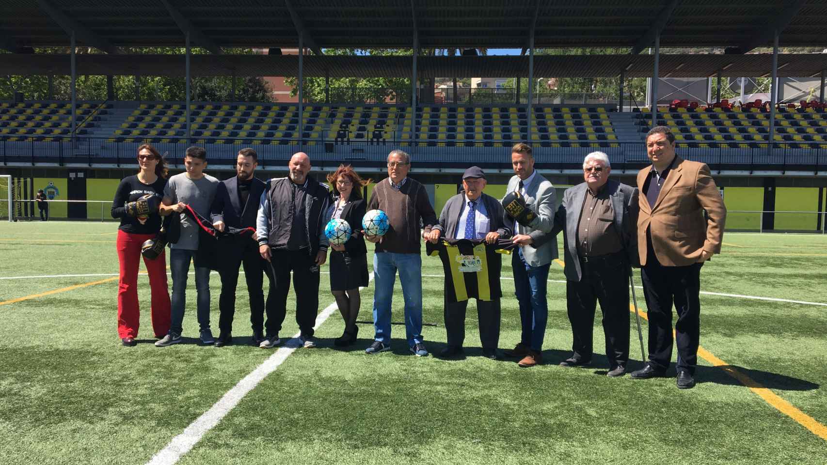 El KO Verdún y la Montañesa oficializan su fusión en el campo del club de fútbol más popular de Nou Barris