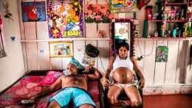 'Being Pregnant After FARC Child-Bearing Ban', de Catalina Martin Chico, en el World Press Photo