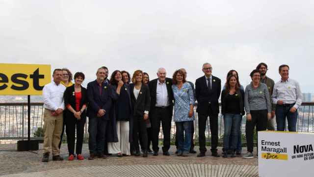 Ernest Maragall junto a diversos miembros de su candidatura en Montjuïc / MA