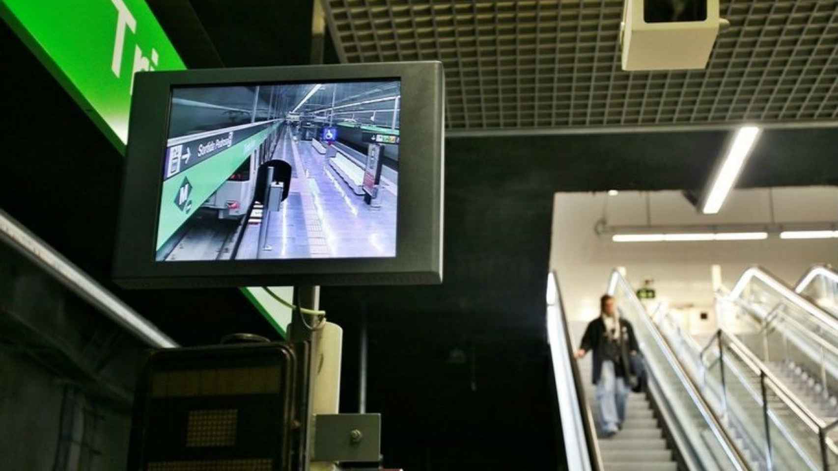 Huelga del metro: esperas superiores a una hora en Barcelona
