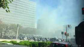 Un incendio bloquea la entrada de Barcelona en Ciutat de la Justícia