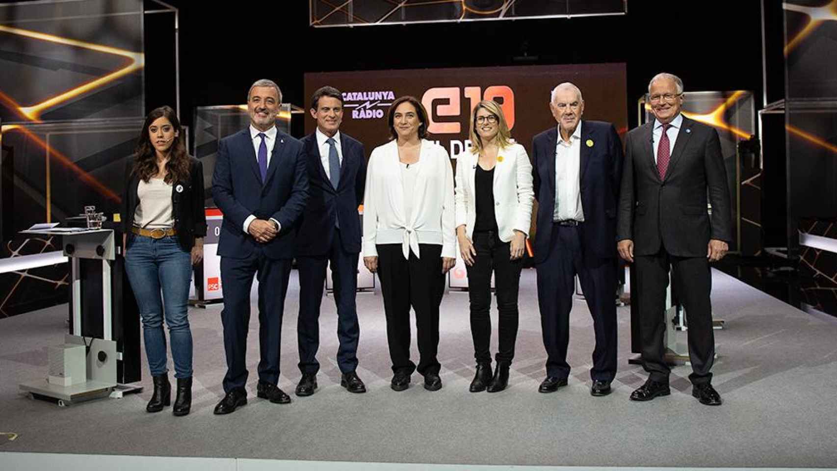 Los candidatos a las elecciones de Barcelona (i-d): Anna Saliente (CUP), Jaume Collboni (PSC), Manuel Valls (BCN pel Canvi-Cs), Ada Colau (BComú), Elsa Artadi (JxCat), Ernest Maragall (ERC) y Josep
