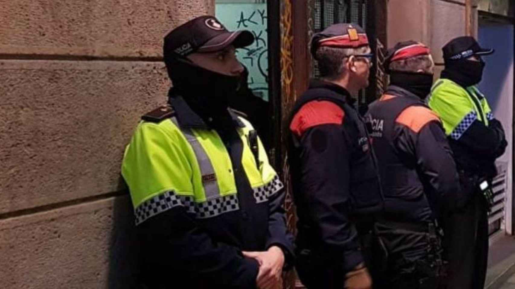 Operación contra un grupo criminal que distribuía cocaína a lateros en Barcelona