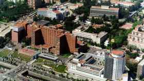 Vista aérea del hospital Vall d'Hebron de Barcelona, donde temen volver a sufrir un colapso en urgencias / ARCHIVO