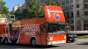 Autobús de Ciudadanos atacado / TWITTER @MANDYSTEATIME