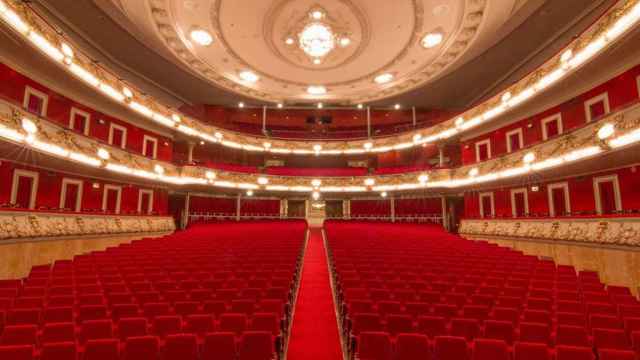 Una imagen de archivo del Teatre Tívoli, uno de los teatros que cerrará sus puertas por coronavirus / GRUPO BALAÑÁ