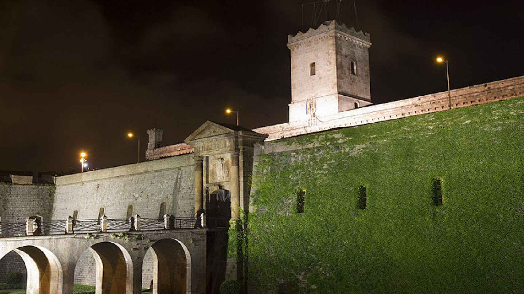 El Castillo de Montjuïc en uno de los atardeceres de verano