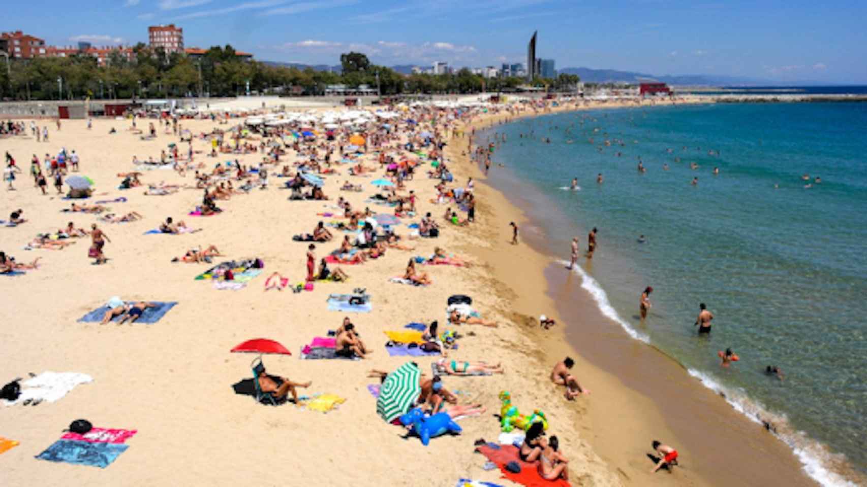 La playa de la Nova Icària de Barcelona / AYUNTAMIENTO DE BARCELONA