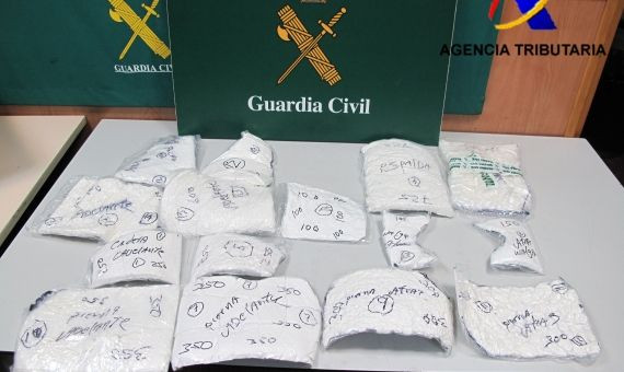 Placas de cocaína incautadas por la Guardia Civil