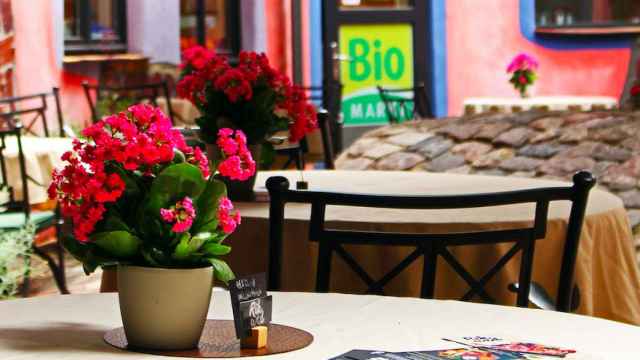 Terraza de uno de estos restaurantes bio de Barcelona / PIXABAY