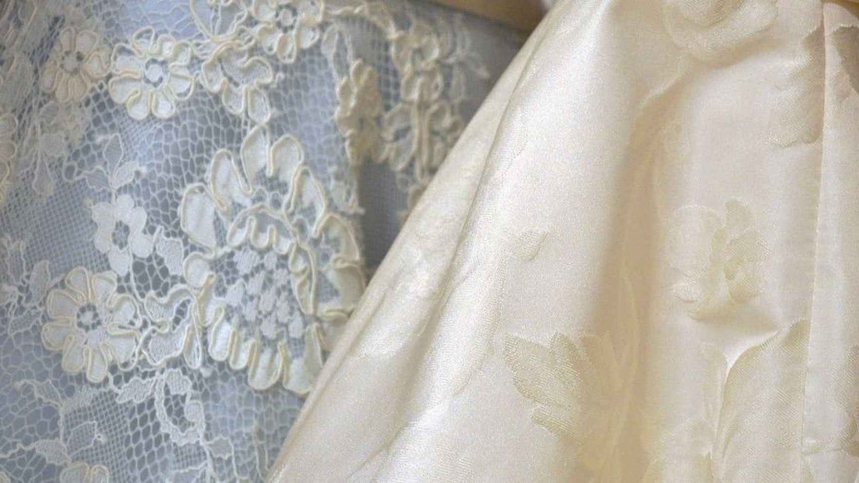 Telas para vestidos de novia / PIXABAY