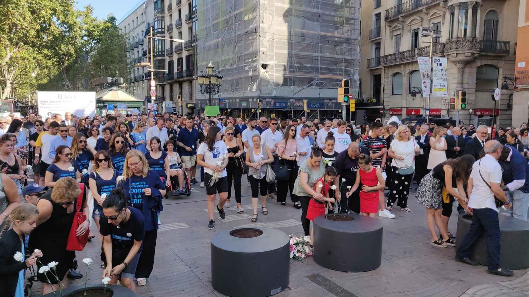 Acto de conmemoración en Las Ramblas de Barcelona / EUROPA PRESS