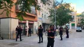 Los Mossos d'Esquadra en Ciutat Vella durante un operativo policial