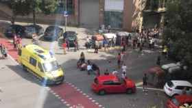 Imagen del accidente en el Eixample este domingo / TWITTER @ANTIRADARCATALÀ