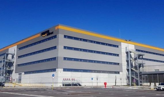 Centro logístico de Amazon en El Prat de Llobregat (Barcelona) / EUROPA PRESS