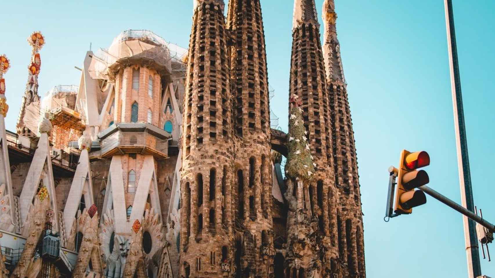 Exterior del tempo de la Sagrada Familia en Barcelona