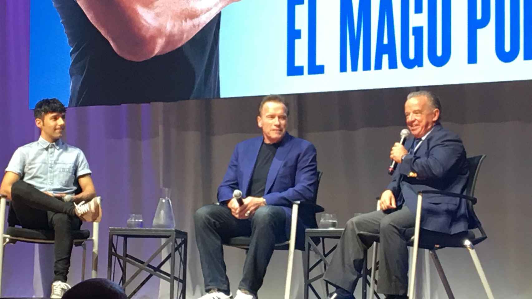 Arnold Schwarzenegger y el Mago Pop en el Teatro Victòria / RP