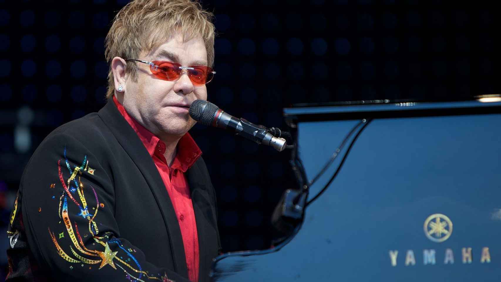 Elton John en un directo / WIKI