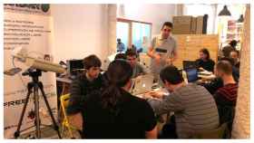 Encuentro de programadores con Raspberry Pi tras el crowdfunding  / FABCAFE