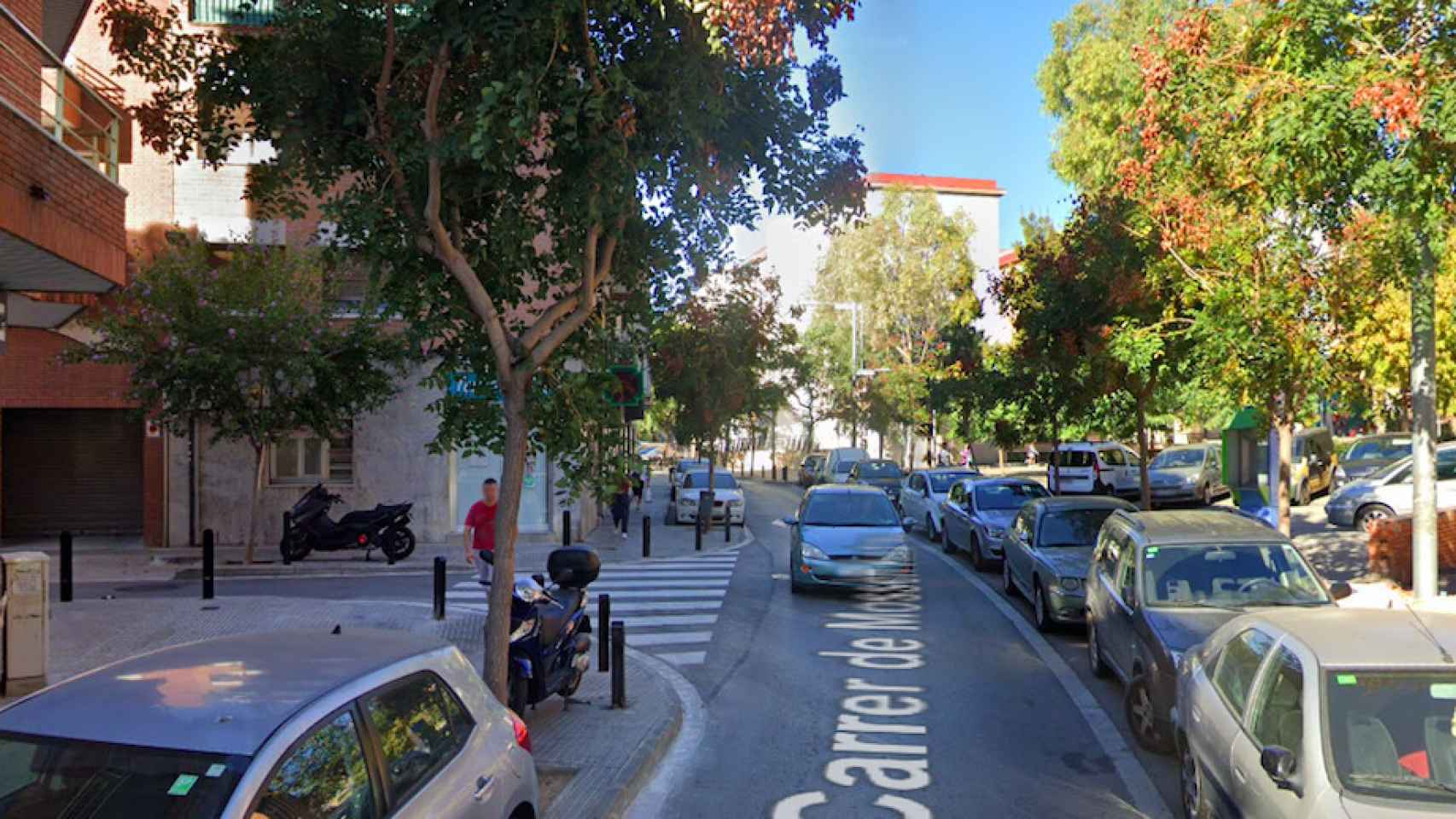 Calle Mossèn Andreu de Cornellà de Llobregat, donde se produjo el apuñalamiento / GOOGLE STREET VIEW