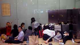 Turistas atrapados en la Terminal 1 de Barcelona-El Prat / RP