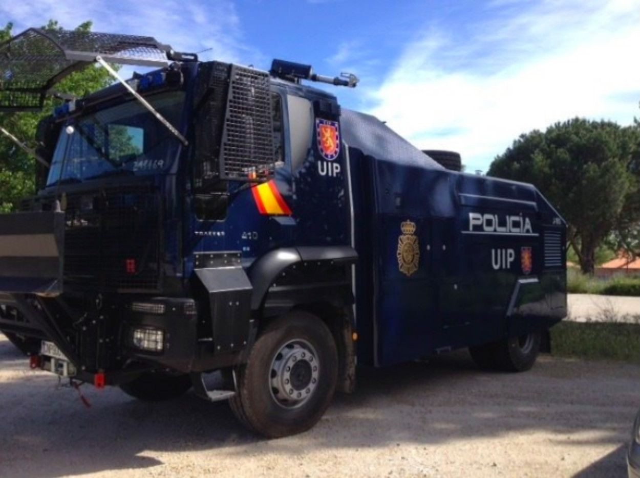 Camión con cañón de agua de la Policía Nacional / EUROPA PRESS