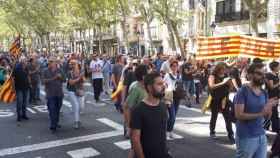 Manifestantes independentistas por la Gran Via de les Corts Catalanes en Barcelona / EUROPA PRESS