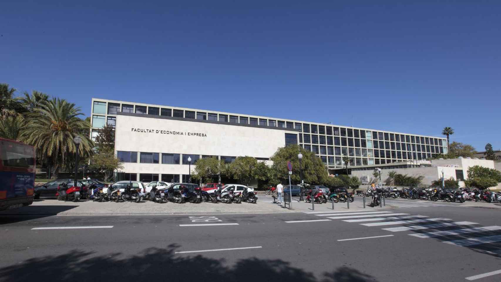 Facultad de Economía y Empresa de la Universitat de Barcelona / UB
