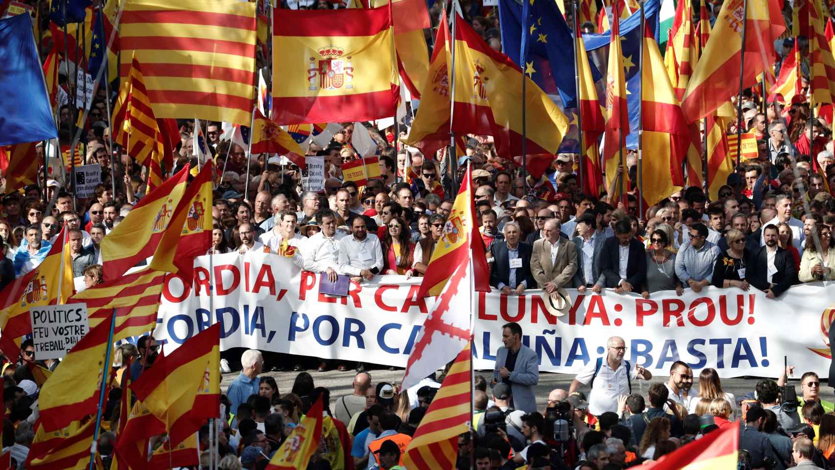 Manifestación contra el proceso soberanista en Barcelona / EFE