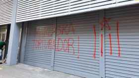 Ataque independentista contra Marlaska en la sede del PSC de Barcelona / CG