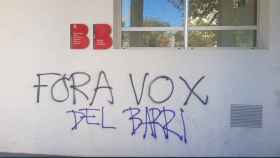 Pintadas contra VOX en el centro cívico de Sant Martí / Twitter