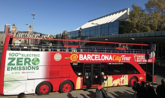 Una imagen del bus turístico eléctrico en Reina Maria Cristina / DF