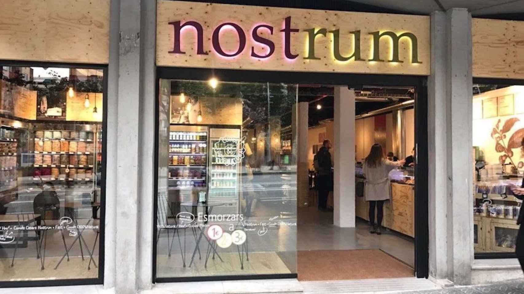 Una de las tiendas de Nostrum