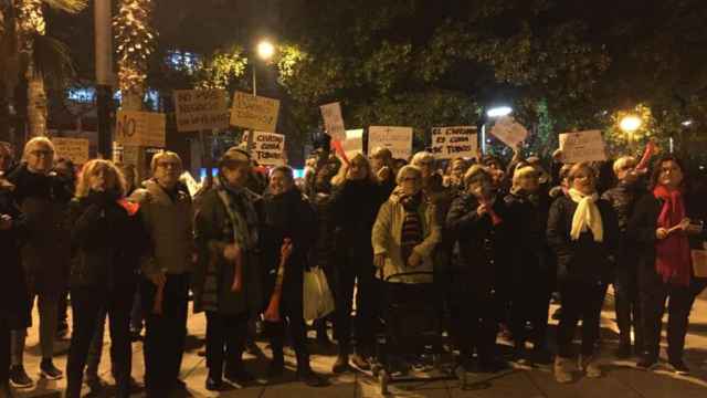 Los vecinos de La Pau protestan contra la inseguridad / ALBA LOSADA