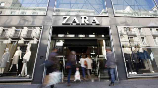 Exterior de una tienda de Zara en Barcelona