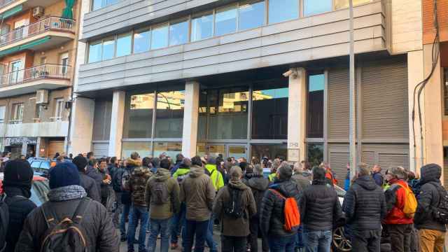 Trabajadores de Prysmian ante el Departament d'Empresa en Barcelona / VM