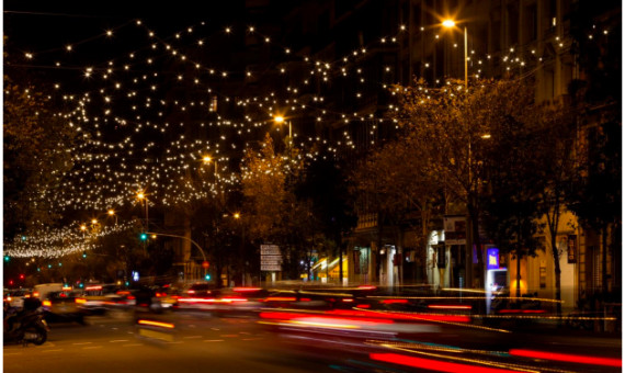 Las luces de navidad volverán a iluminar las calles de Barcelona / AJUNTAMENT DE BARCELONA