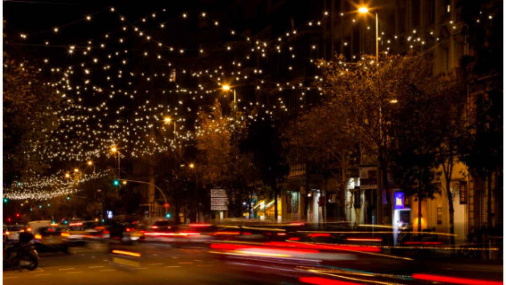 Las luces de navidad volverán a iluminar las calles de Barcelona