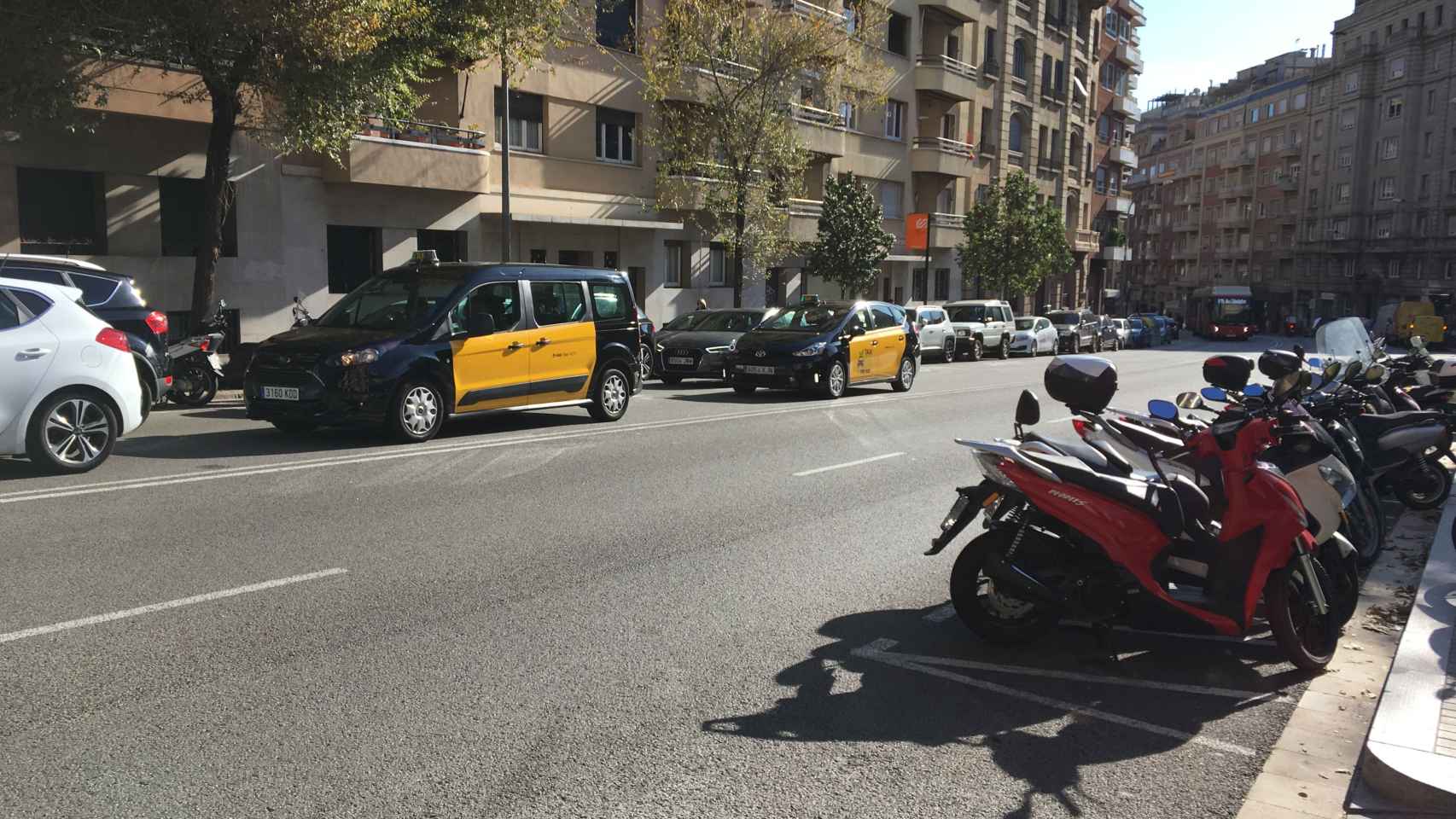 Tráfico en la calle de Balmes, en Sant Gervasi / RP