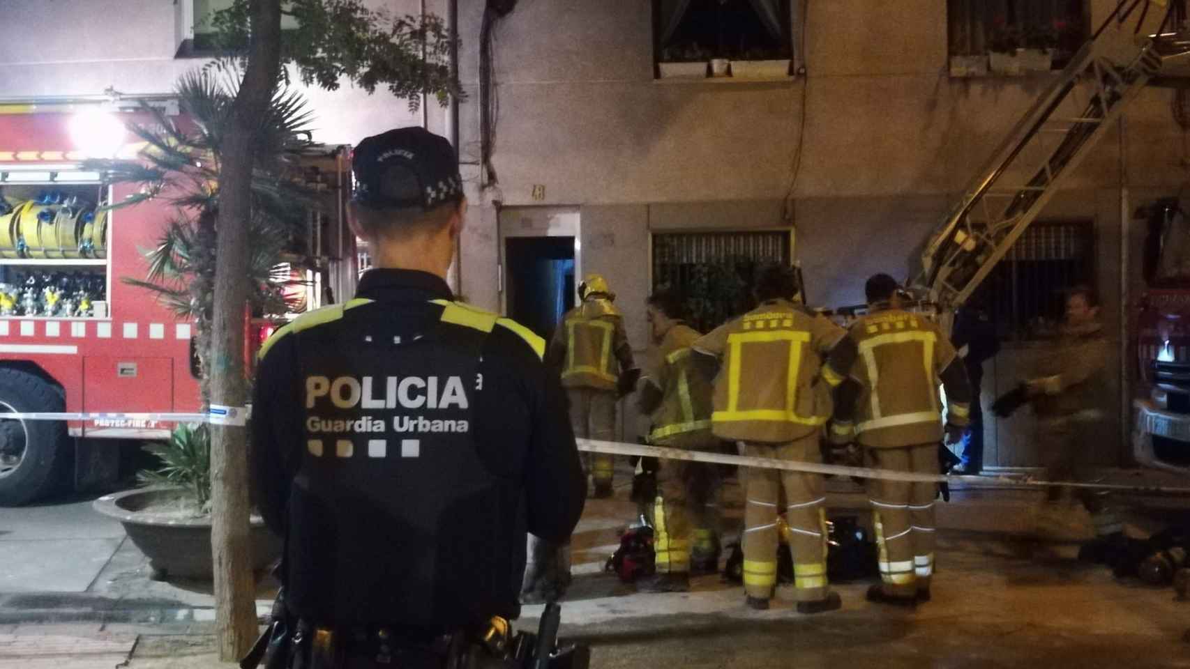 2 heridos en menos de 1 día por sendos incendios en Badalona. El último, en el barrio de Puigfred / GUÀRDIA URBANA DE BADALONA