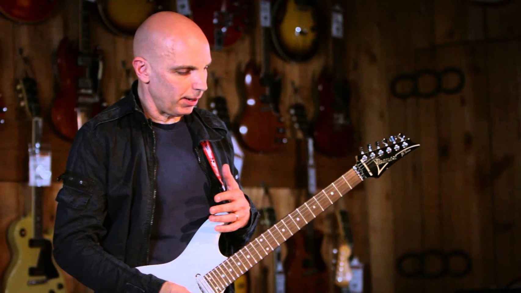 La leyenda del rock Joe Satriani, una de las cabezas de cartel del Guitar BCN 2020 / YOUTUBE