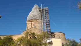 La iglesia de Sant Andreu, en obras / JORDI SUBIRANA