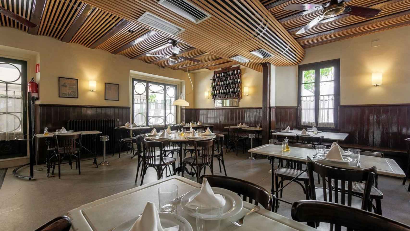 Salón interior del restaurantes Els Pescadors / site oficial Els Pescadors